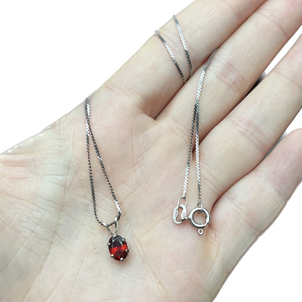 GARNET Pendant on Sterling Silver Serpentine Chain - 0.8 mm.